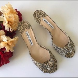 Manolo Blahnik size 9.5 animal print slides